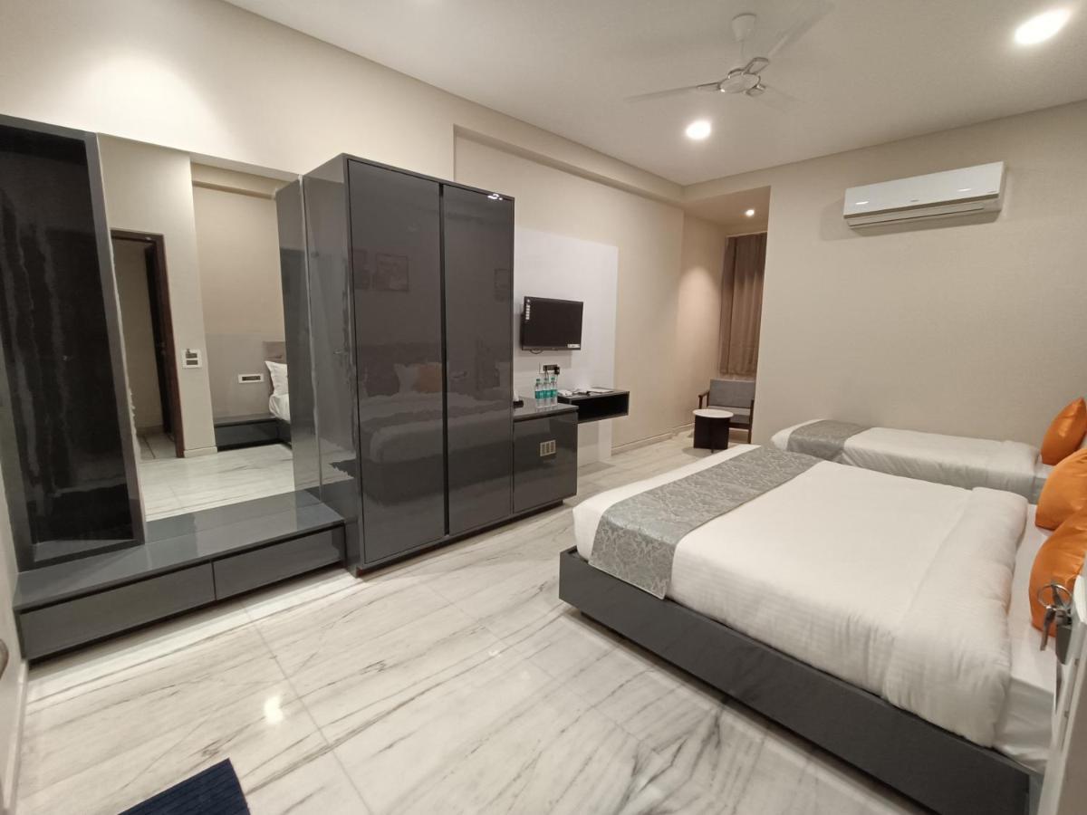 Hotel Shri Anand Dham, Nathdwara - 125 Meters Away From The Temple Esterno foto