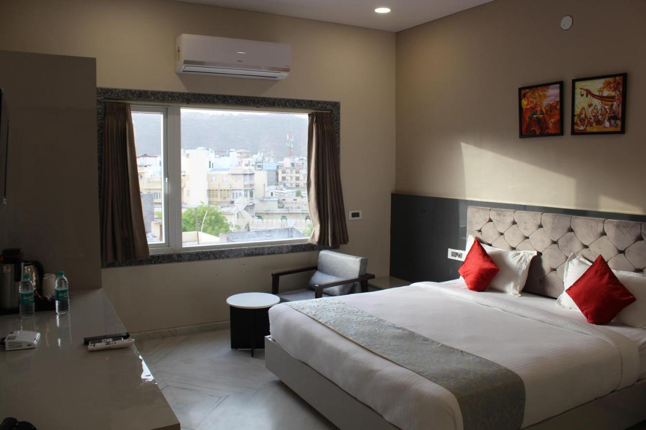 Hotel Shri Anand Dham, Nathdwara - 125 Meters Away From The Temple Esterno foto